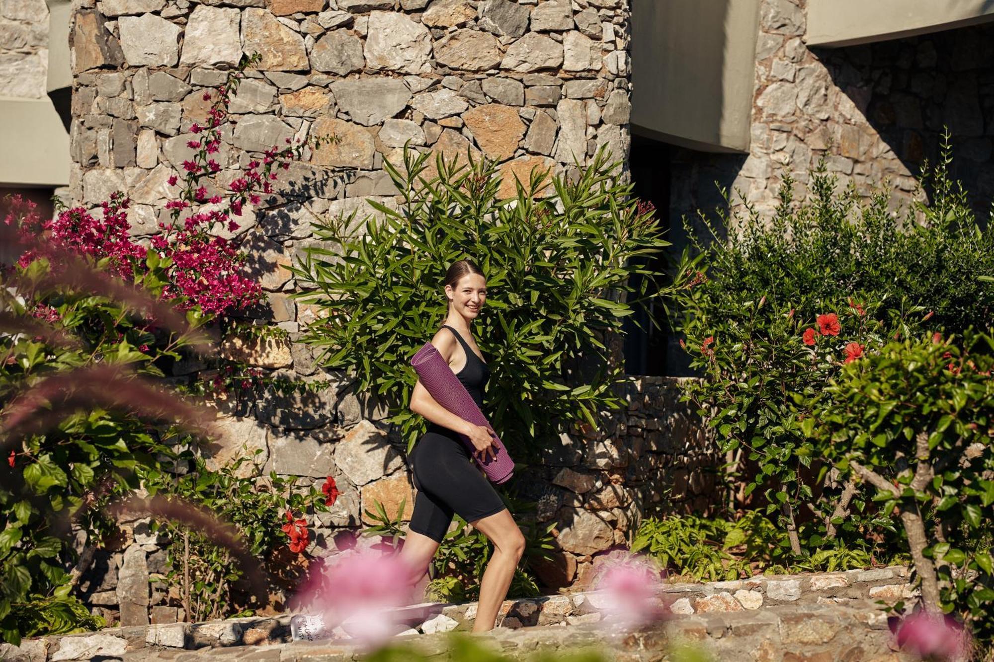 Ikaros Beach, Luxury Resort & Spa - Adults Only มาเลีย ภายนอก รูปภาพ