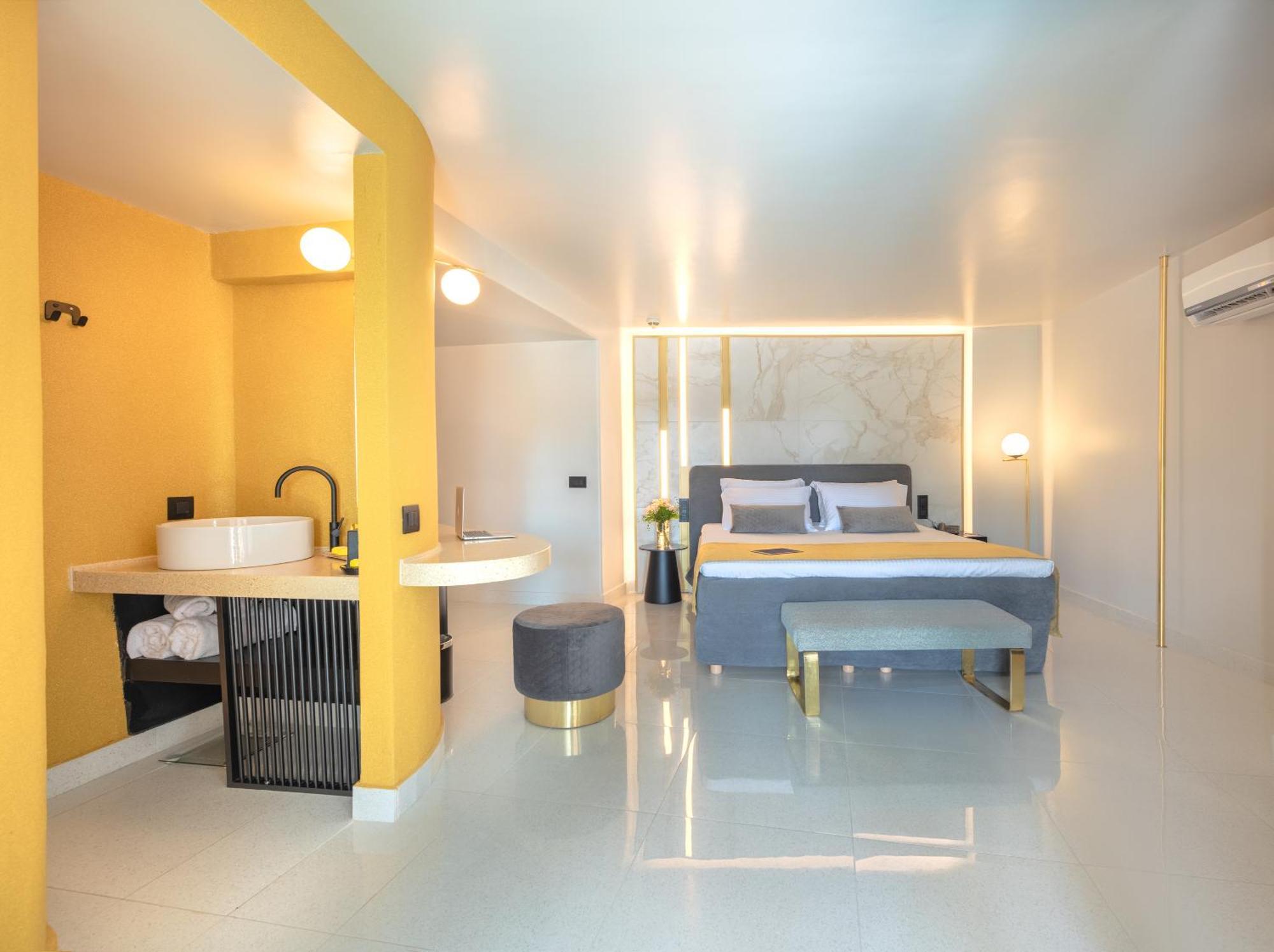 Ikaros Beach, Luxury Resort & Spa - Adults Only มาเลีย ภายนอก รูปภาพ